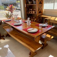 JOGO DE MESA COM BANCOS CEDRO