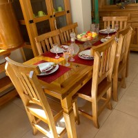 MESA DE PINHEIRO COM NÓ