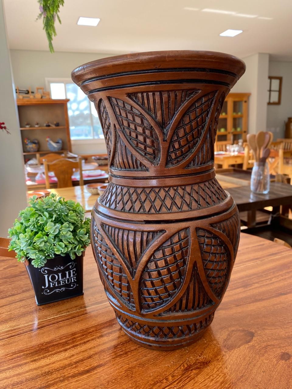 VASO MARAJOARA MARROM